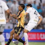 CORINTHIANS AVANÇA NOS PÊNALTIS E SANTOS É ELIMINADO PELO NOVORIZONTINO NO PAULISTÃO 2026